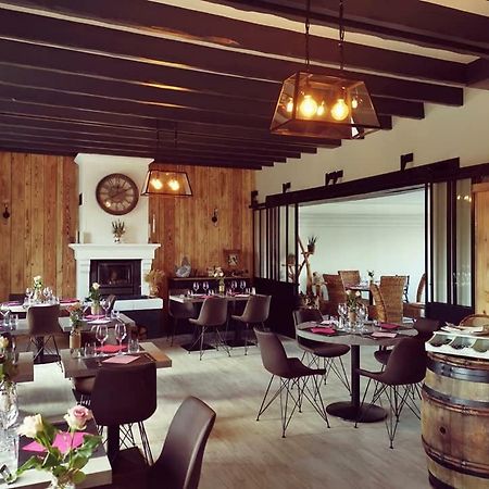 Auberge Saint-Jean Villequier-Aumont Exterior photo